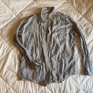 Aritzia button up